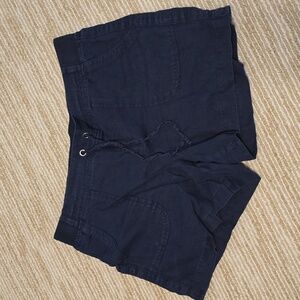 Women's linen shorts